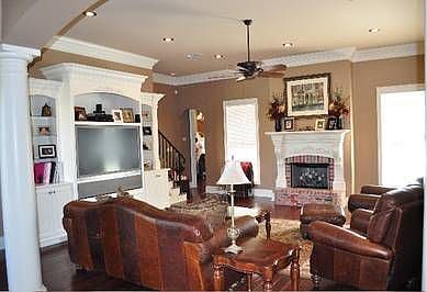 3rd image of 4850 Kingspoint Dr