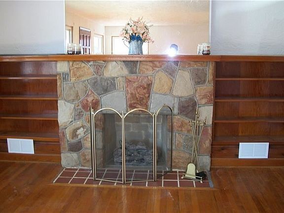 3rd image of 2819 Morefield Rd