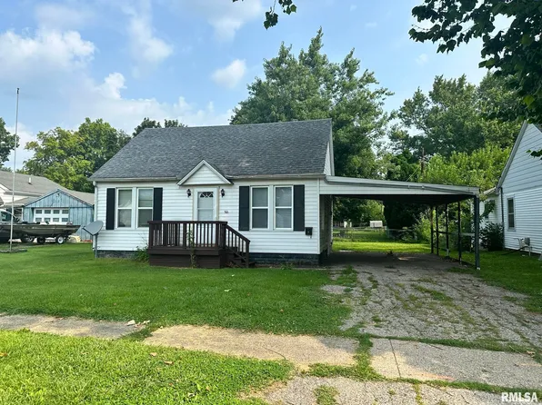 1025 E Locust St, Canton, IL 61520