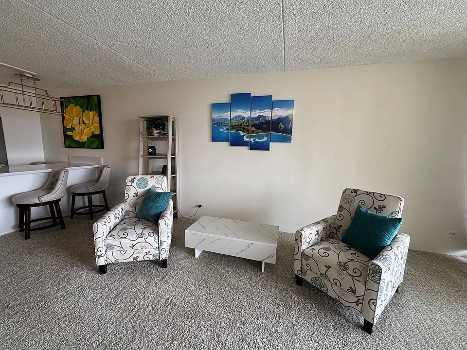469 Ena Rd #2702
