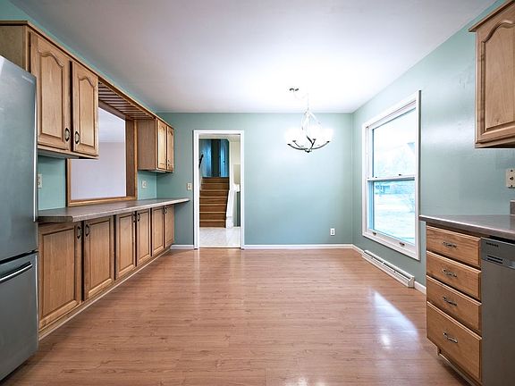 4th image of 1636 Brookwood Dr
