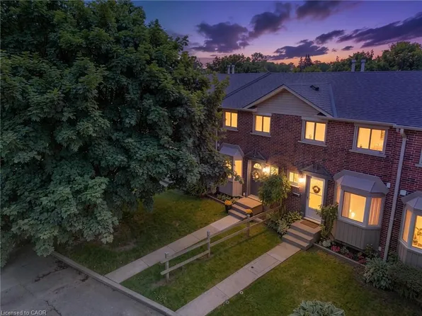 149 Brantwood Park Rd #D, Brantford, ON N3P 1X9