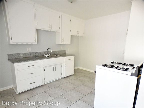 2nd image of 5840 Orange Ave APT 4