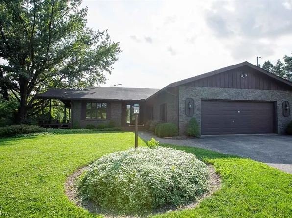 7772 Hubbard Valley Rd, Seville, OH 44273