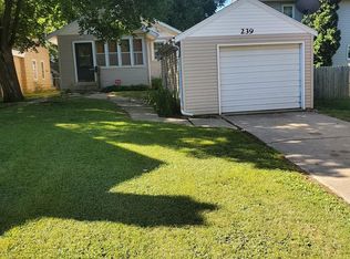 239 7th St SE, Mason City, IA 50401