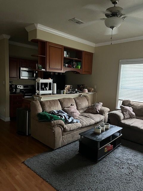 1st image of 1099 Ann Arbor Ave #1099