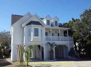 40 Battery Park Rd, Edisto Island, SC 29438