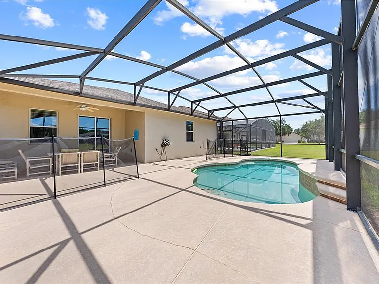 4704 Ruby Red Ln — Photo 47