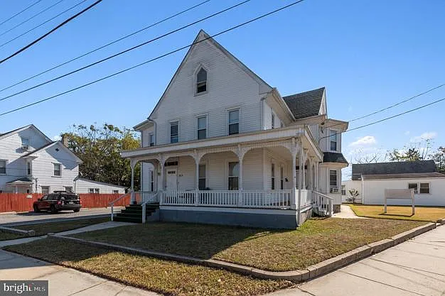 1 bed, $849 — Photo 1