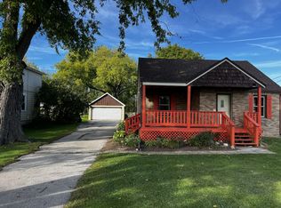 3320 Mill Rd, Sheboygan, WI 53083