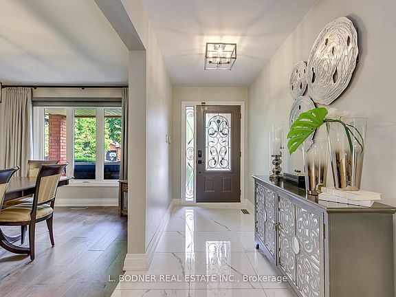 3rd image of 79 Marco Cres