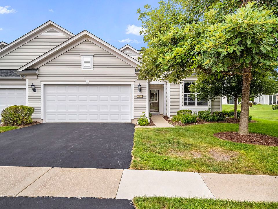 1st image of 807 Blue Stem Dr