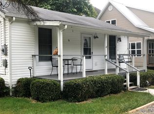 120 2nd Ave, Cass, WV 24927