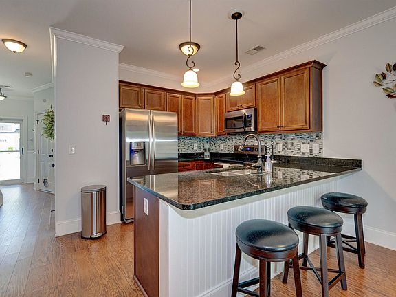 5th image of 2959 Emma Ln