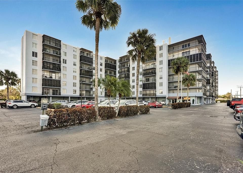 1st image of 2901 26th St W APT 606