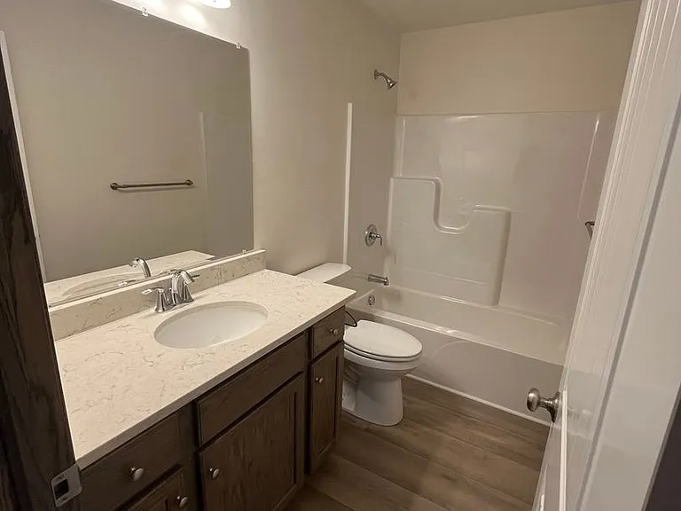 786 Glory Dr — Photo 15