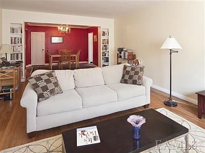 3rd image of 280 Collins Ave APT 6H