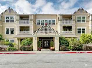 4133 224th Ln SE APT 111, Issaquah, WA 98029