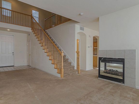 3rd image of 110 Marland Ct