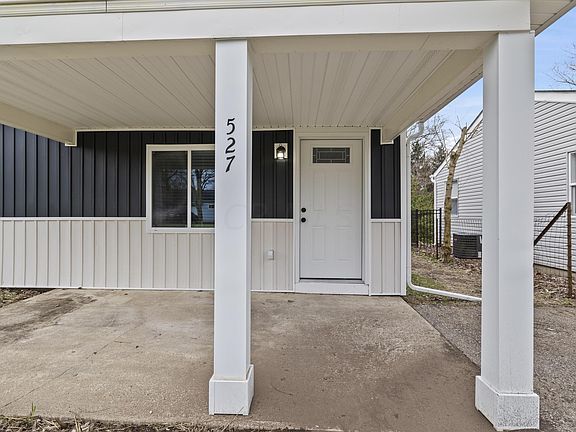 4th image of 527 Rosslyn Ave