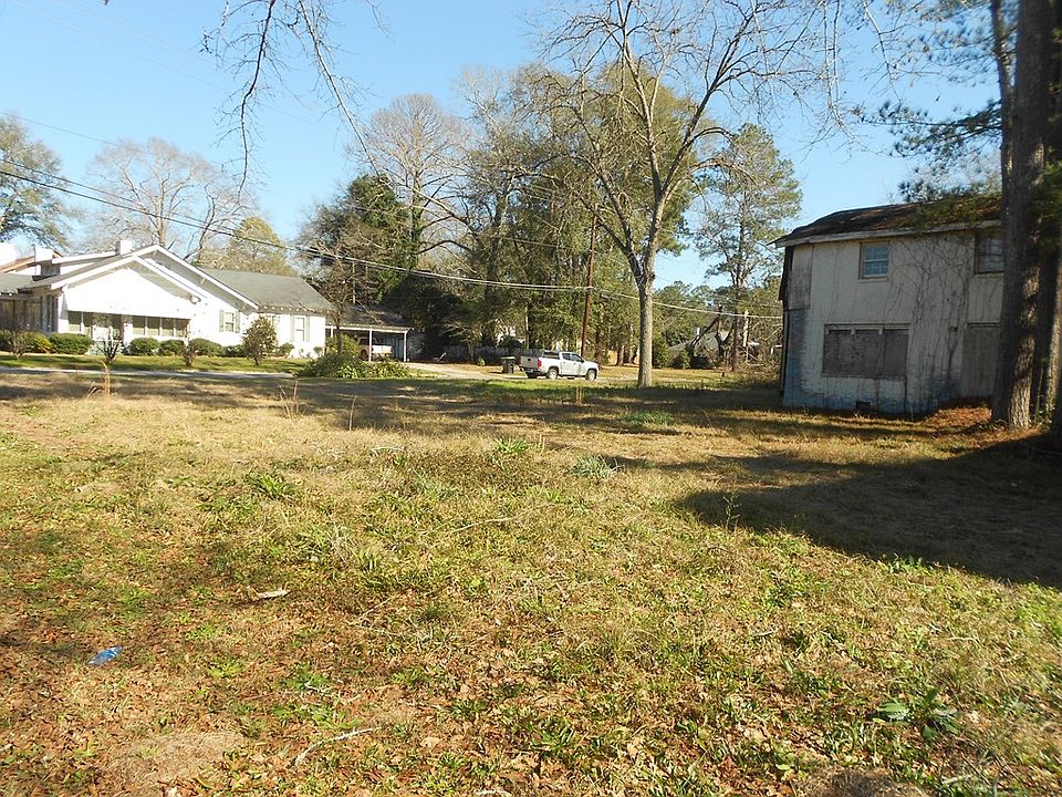 2nd image of 328 N Dooly St