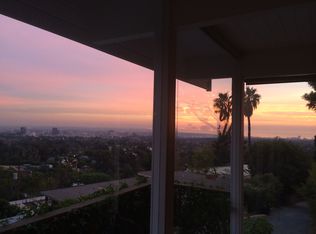 908 Stonehill Ln, Los Angeles, CA 90049