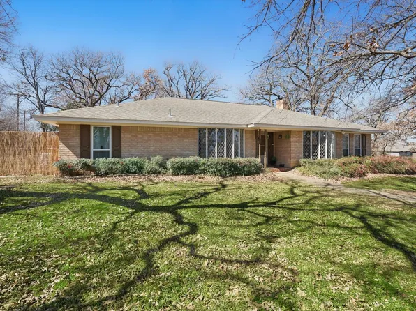 403 Meadowlark Ln, Shady Shores, TX 76208