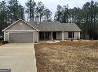 660 Stag Run Dr, Mansfield, GA 30055
