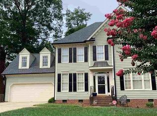 9513 Brimstone Ln, Raleigh, NC 27613