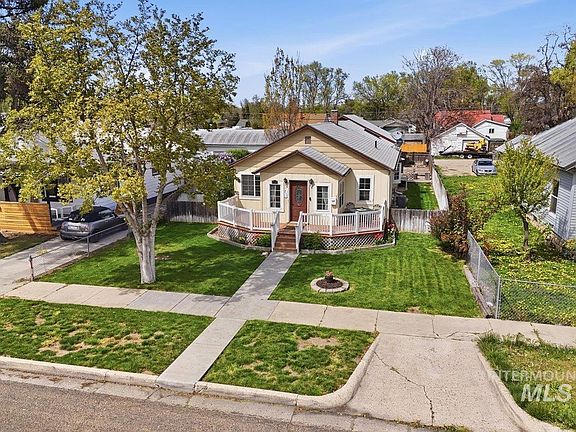 3rd image of 711 7th Ave S