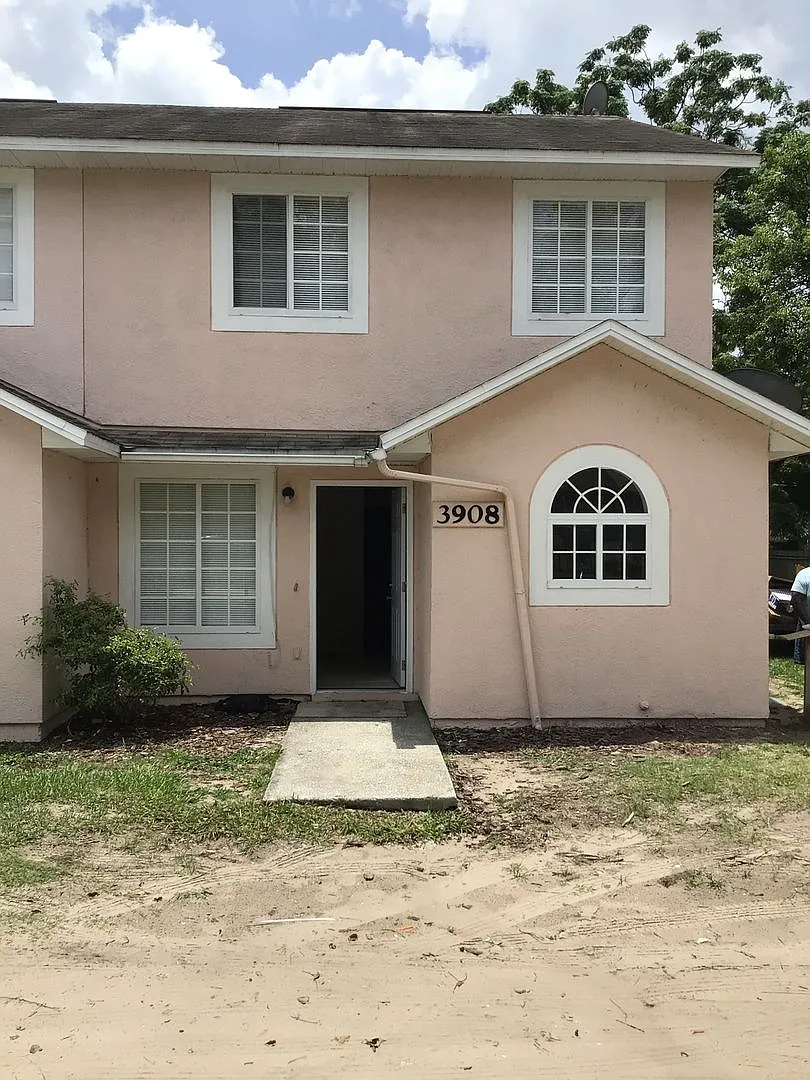 Magnolia Homes Town Home — Photo 1