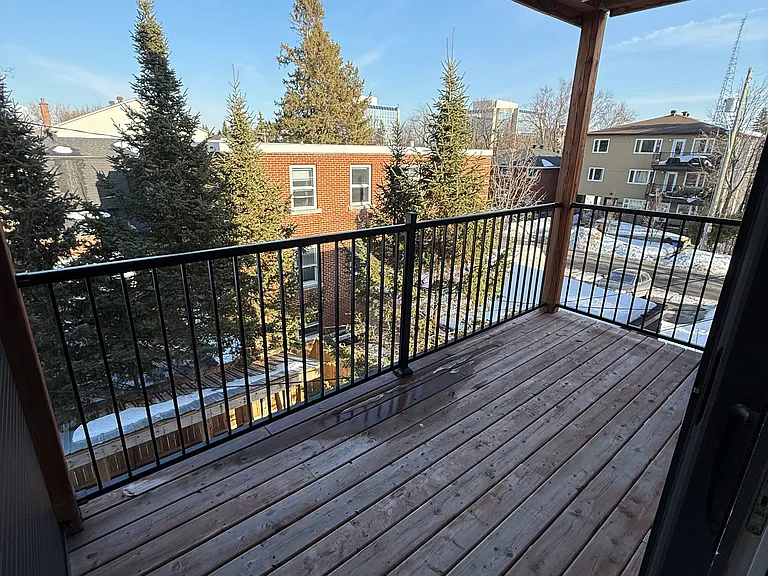 689 Churchill Ave N #204 — Photo 27