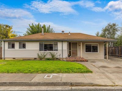 911 - 911A Harold Lane, Healdsburg, CA, 95448
