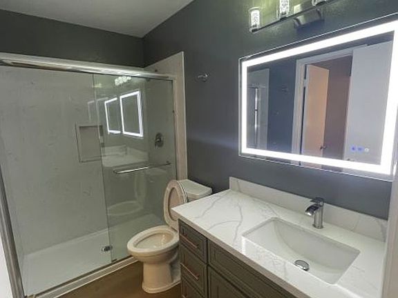 5th image of 2262 Eric Ct APT 4