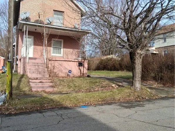 160 Gordon Ave, Campbell, OH 44405