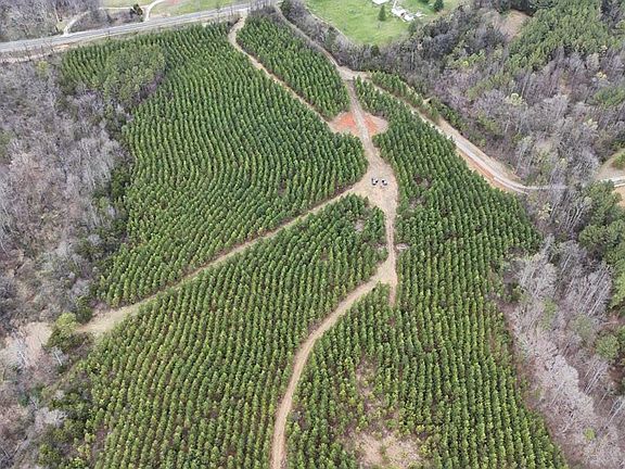 5th image of 2 Old Courthouse Rd