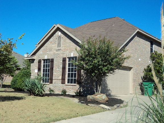 2nd image of 113 Clear Creek Dr
