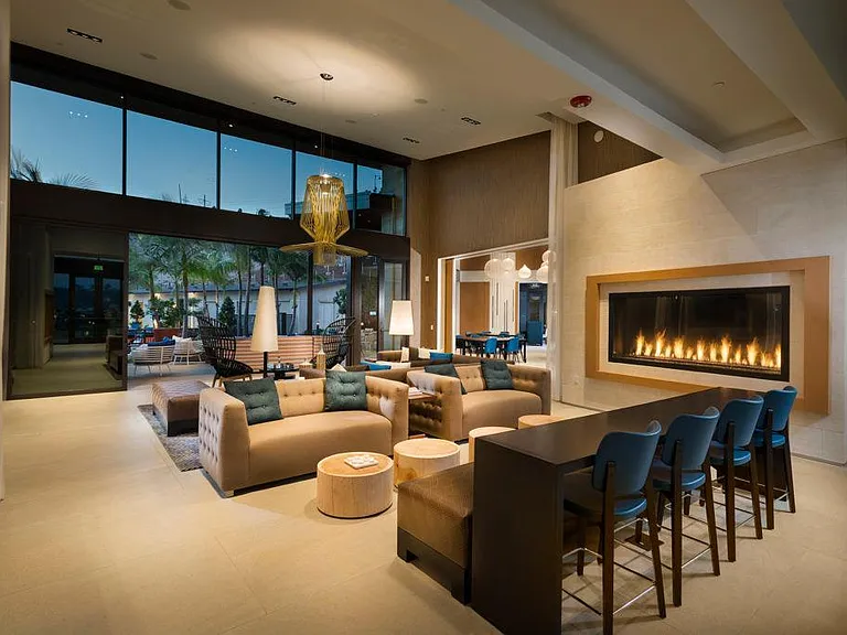 7921 Modern Oasis Dr — Photo 33