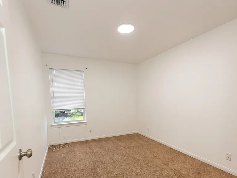 4107 Saint Charles Bay — Photo 16