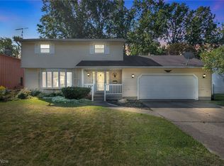 1319 Douglas Ct, Lorain, OH 44053