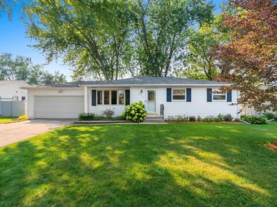 2520 Park Front Way, Green Bay, WI, 54301