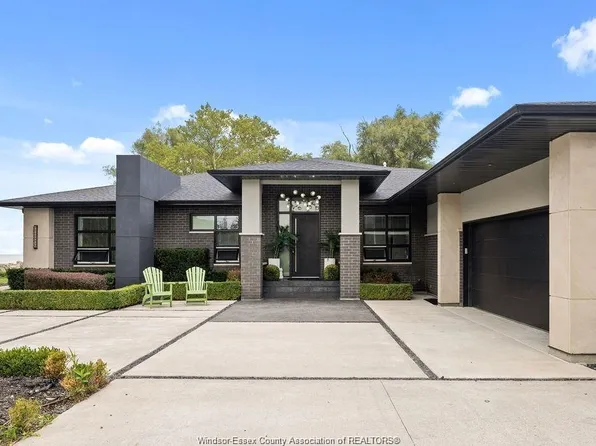 551 Ross Beach Rd, Lakeshore, ON N8L 0H1