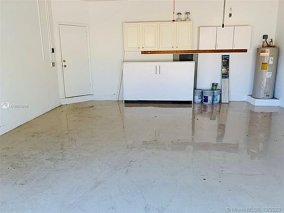4th image of 1311 SW 44th Ter #1311