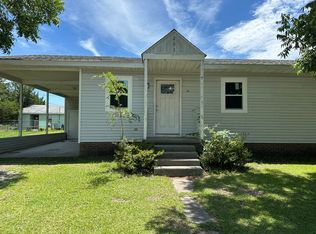 102 Stenaka Ln, Hubert, NC 28539