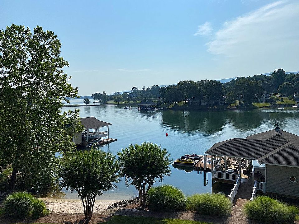 1st image of 120 Island View Dr