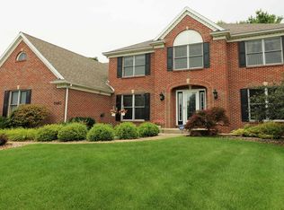 15483 Regis Ct, Granger, IN 46530