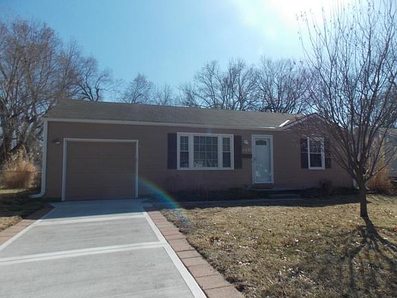 2nd image of 11425 W 69th St