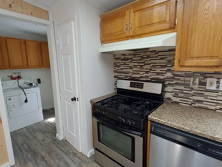 4044 Circle Dr — Photo 11