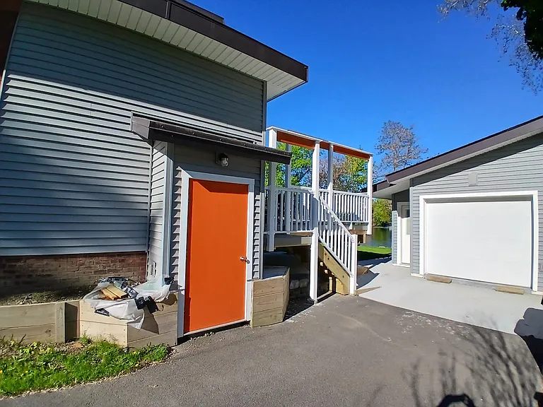 1 Hemstreet Ave — Photo 4