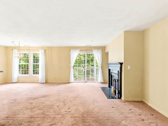 4th image of 1 Riverview Blvd APT 2-212